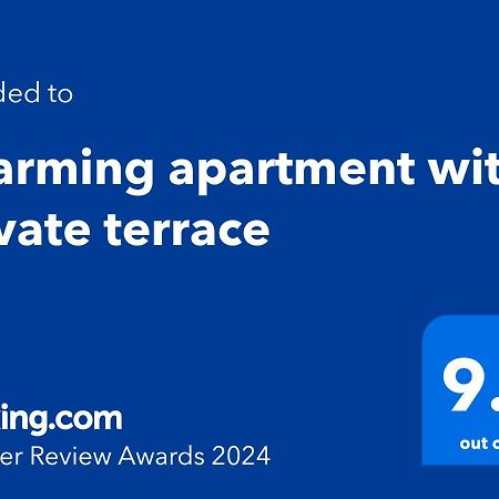 בוקרשט Charming Apartment With Private Terrace מראה חיצוני תמונה